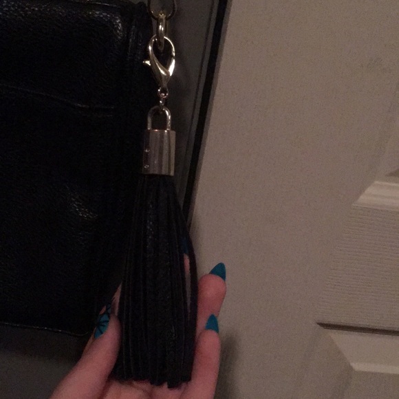 Authentic leather Guess purse - Picture 4 of 8